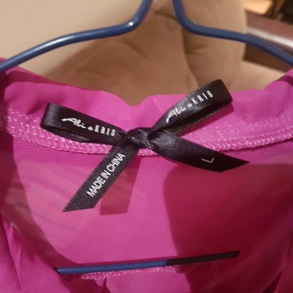 Light Purple blouse - Picture 3 of 3